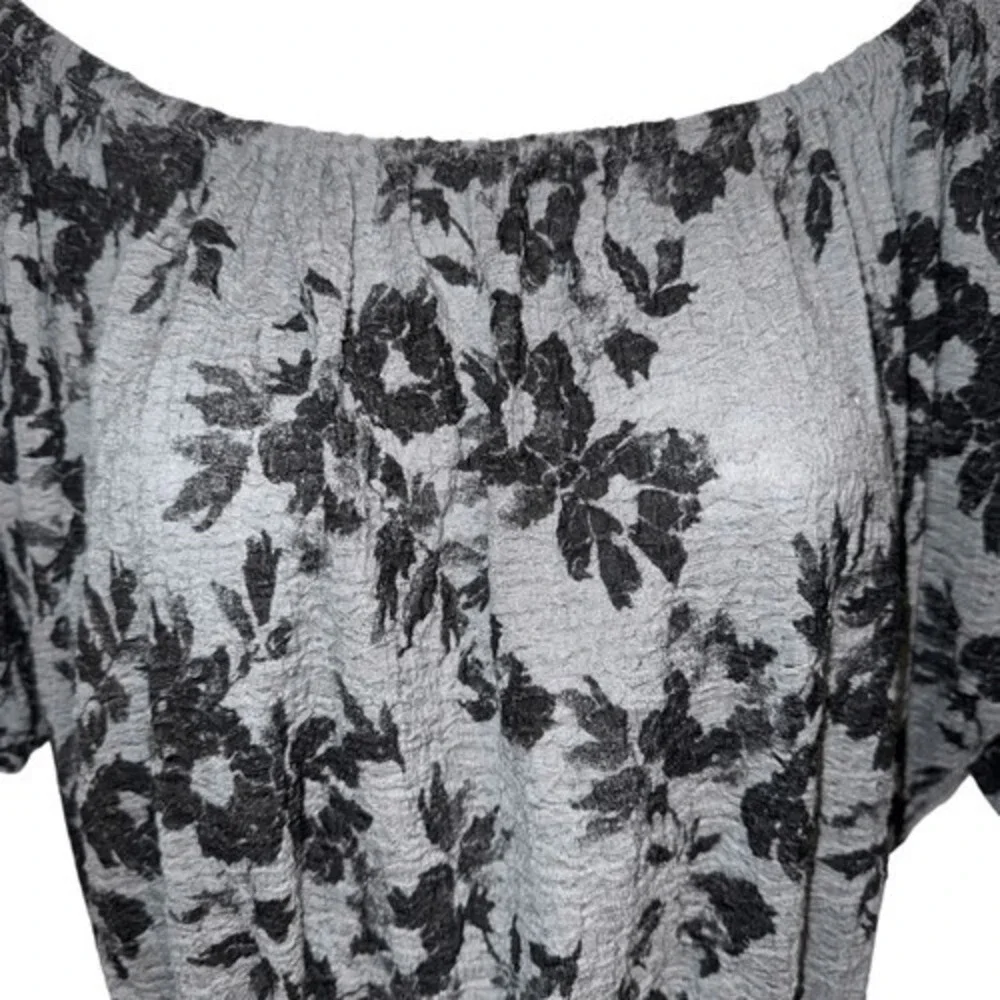 FREE PEOPLE Black and Gray Floral Peplum‎ Hem Top Size Medium